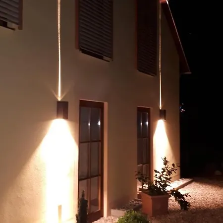 Hausner's Hotel- *